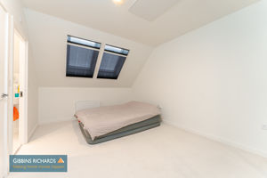 Bedroom- click for photo gallery